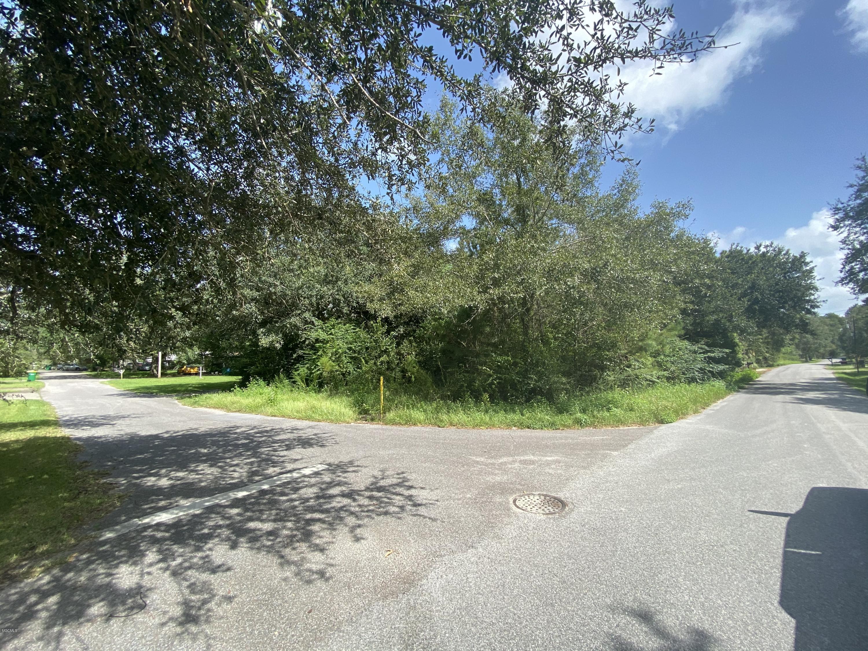 8912 Graham Road Moss Point, MS 39562 - Photo 3 of 5 FF0E50EF-3D4A-4CA8-9A88-65E3FF0B4B82