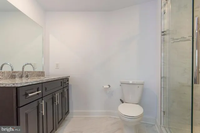 $2,150 | 225-29 West Girard Avenue, Philadelphia, PA 19123