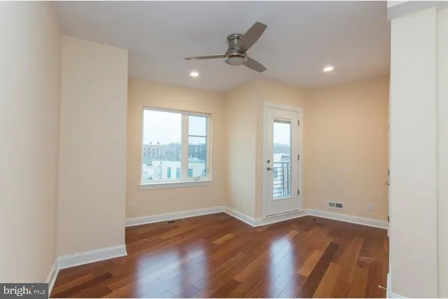 $2,150 | 225-29 West Girard Avenue, Philadelphia, PA 19123