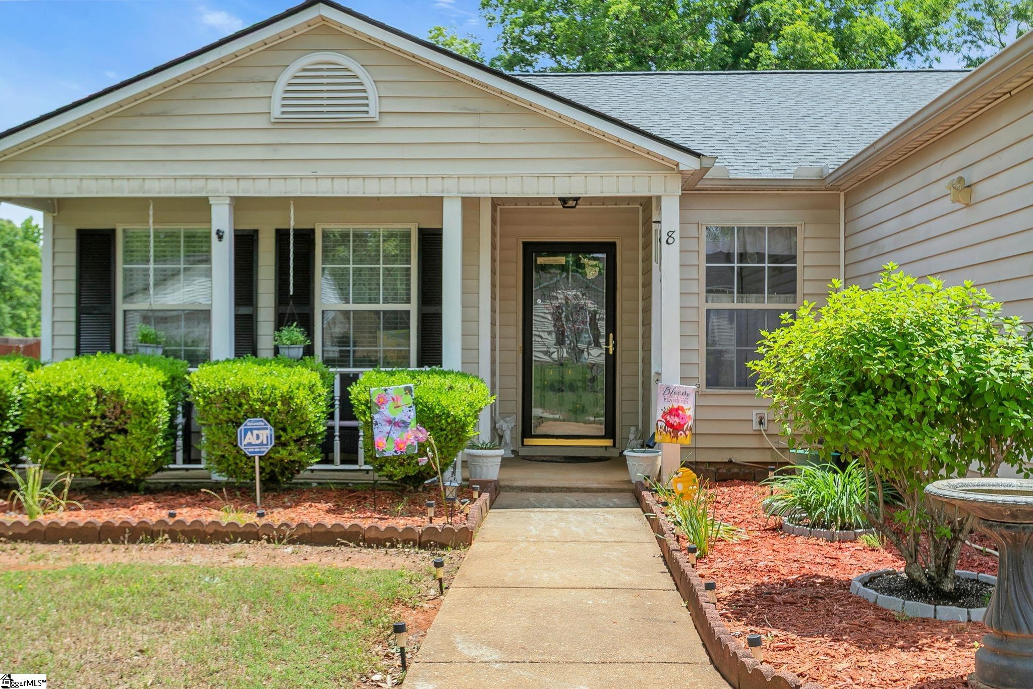 8 Pasture Place Simpsonville, SC 29681 - Photo 2 of 30