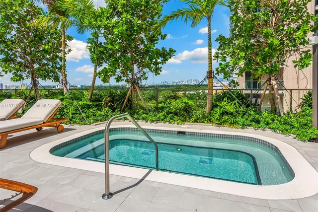 $5,950,000 | 2678 Tigertail Avenue, Unit 2006, Coconut Grove, FL 33133