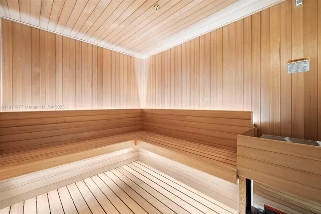 $5,950,000 | 2678 Tigertail Avenue, Unit 2006, Coconut Grove, FL 33133