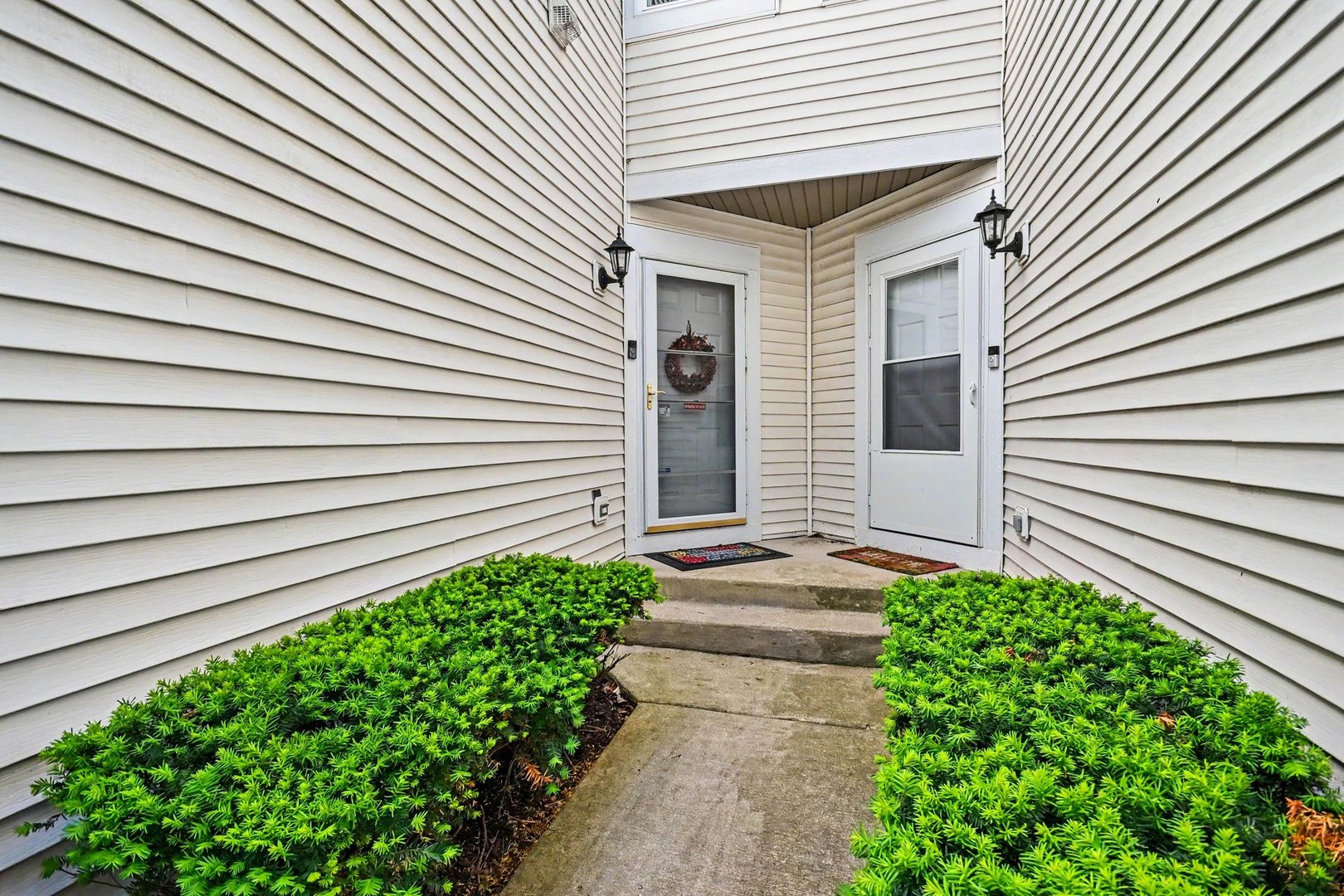 24044 Walnut Circle Plainfield, IL 60585 - Photo 3 of 27