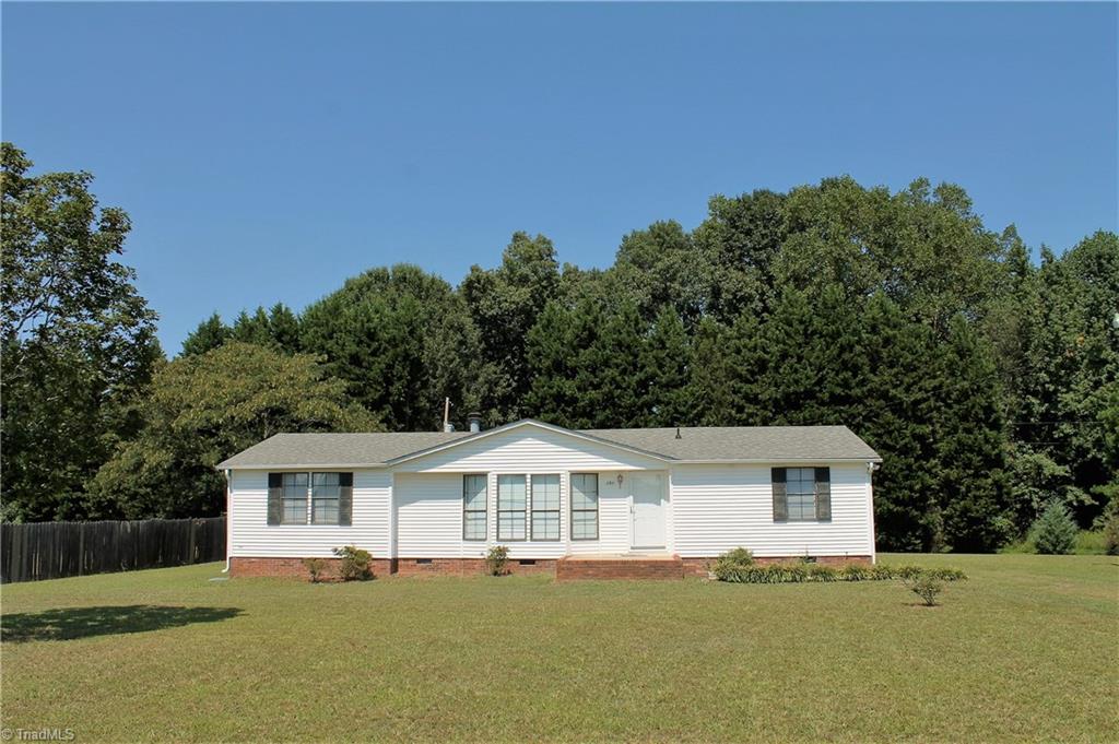 151 Everhart Road Mocksville, NC 27028 - Photo 1 of 23 Gallery Image 1