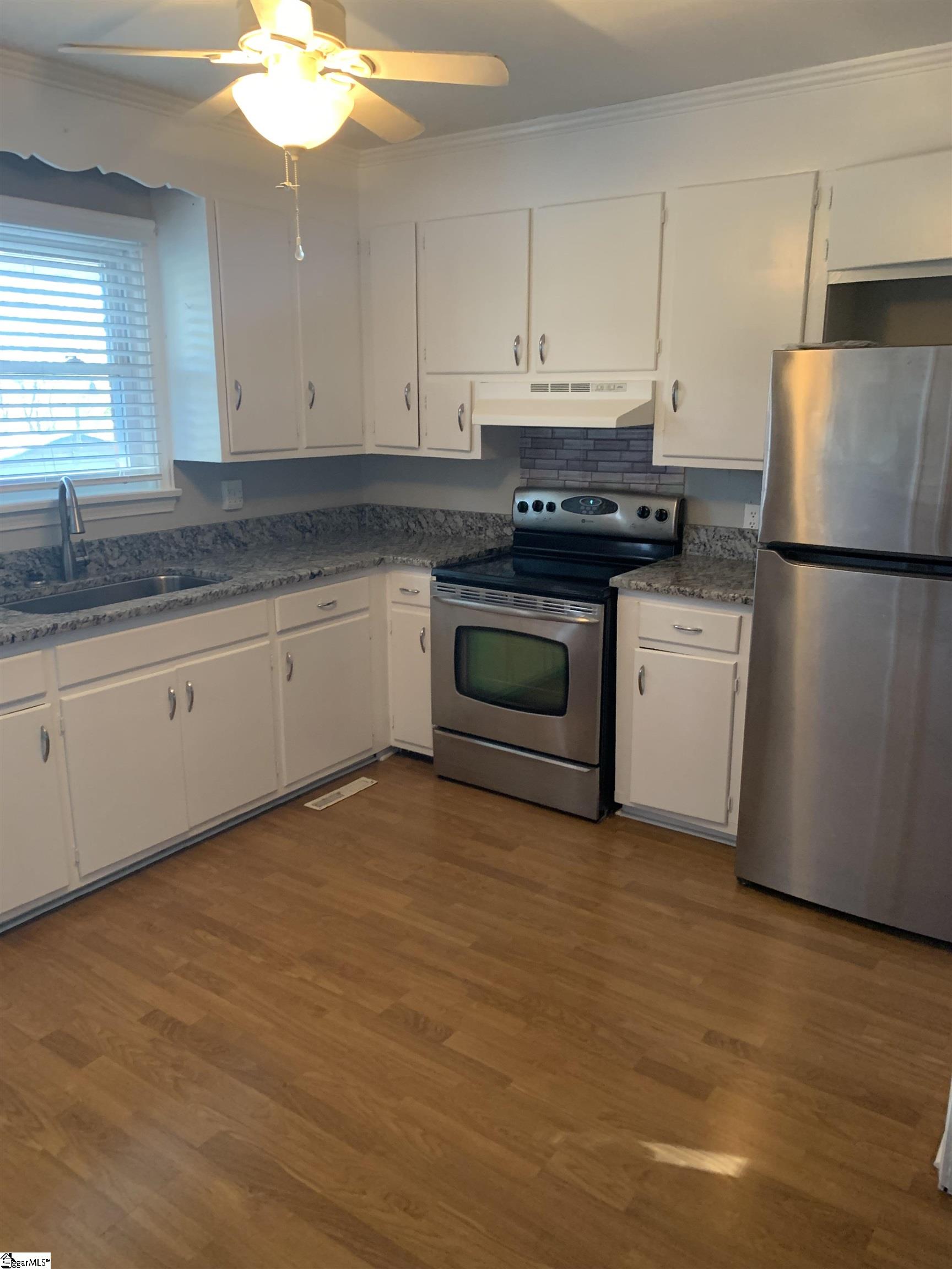 6 B Crescent Ridge Drive Greenville, SC 29615 - Photo 2 of 11