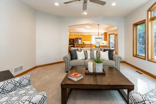 $625,000 | 1476 Pinetree Pass, Eagan, MN 55122