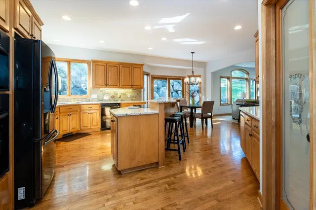 $625,000 | 1476 Pinetree Pass, Eagan, MN 55122