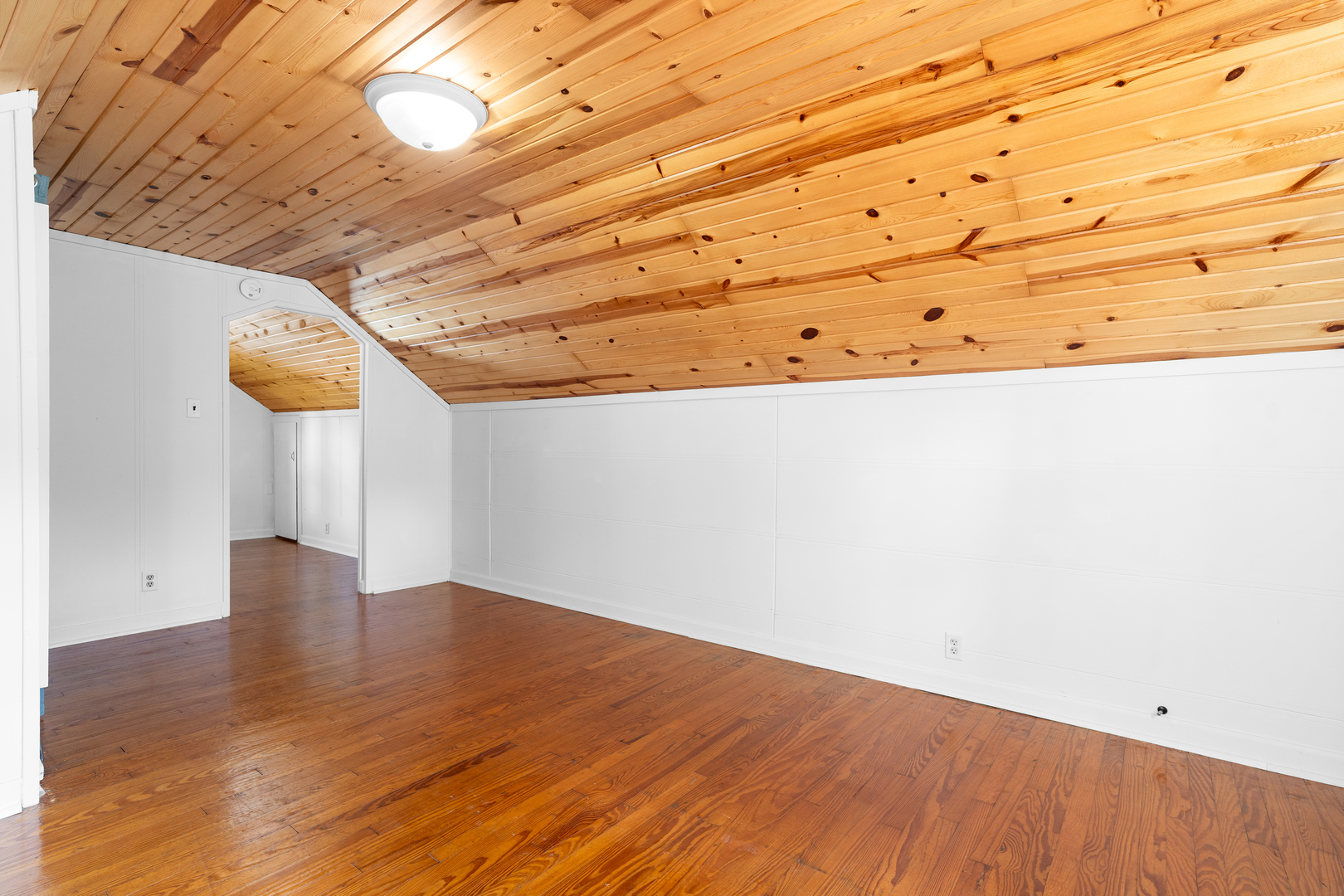 1149 Wilson Drive Kankakee, IL 60901 - Photo 18 of 23 a view of wooden floor