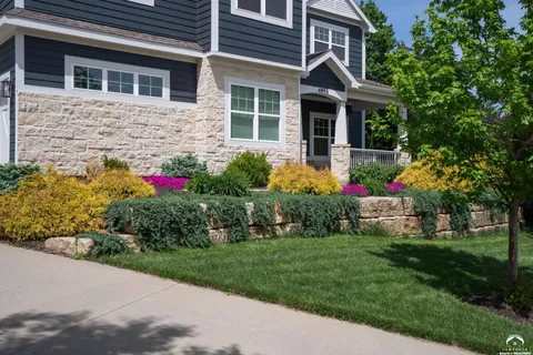 $1,089,000 | 4906 Hickok Court, Lawrence, KS 66049
