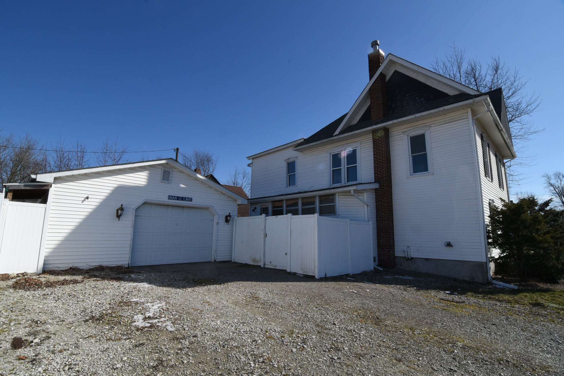 301 East Green Street Butler, IN 46721 - Photo 4 of 24