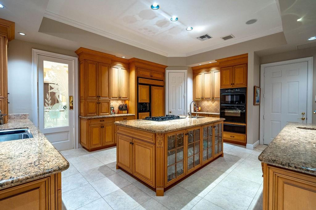 2356 Northeast 26th Street Lighthouse Point, FL 33064 - Photo 26 of 81 Photo 26