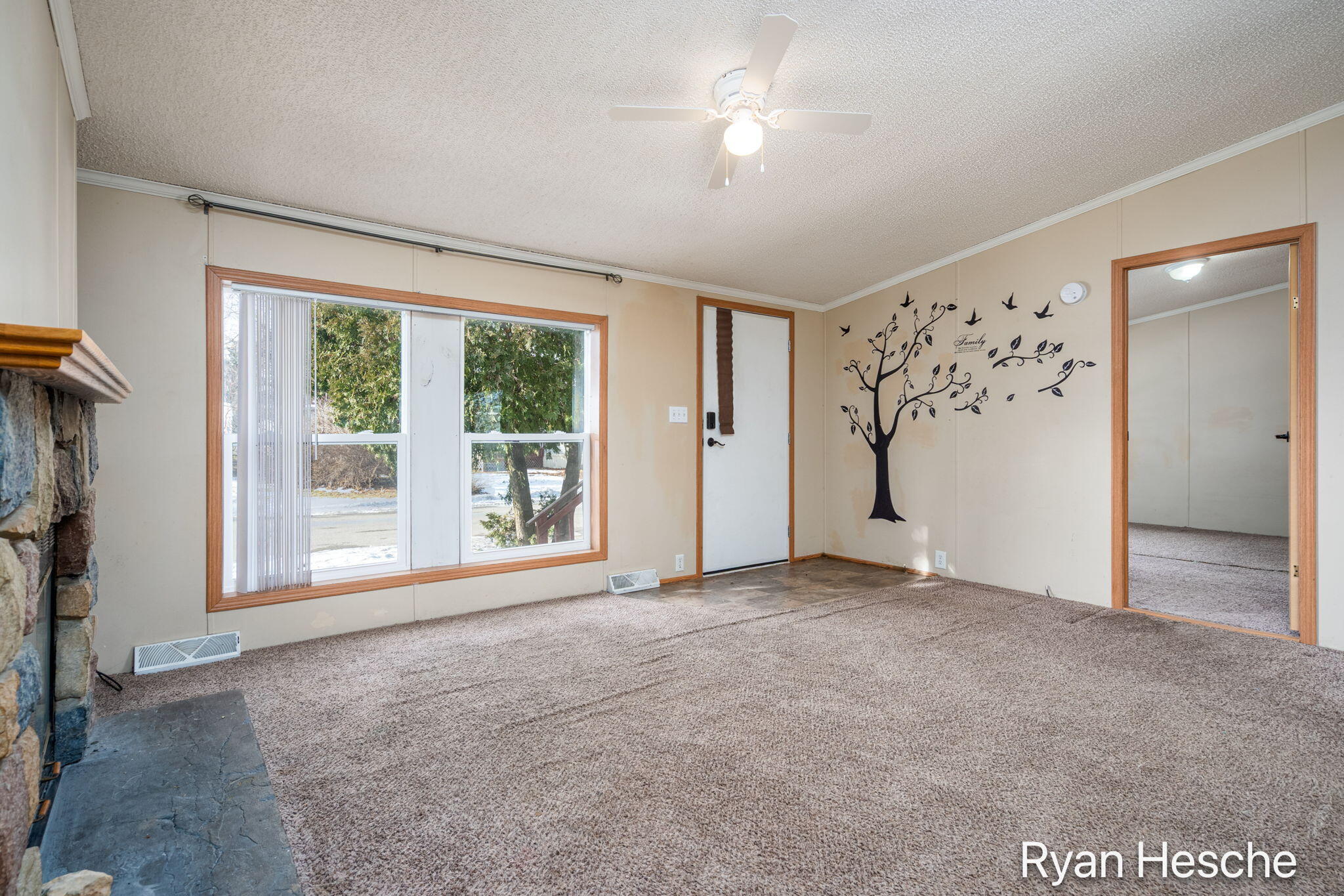 360 East Tuttle Road, Unit 82 Ionia, MI 48846 - Photo 8 of 20 8-web-or-mls-360 E Tuttle Rd-8