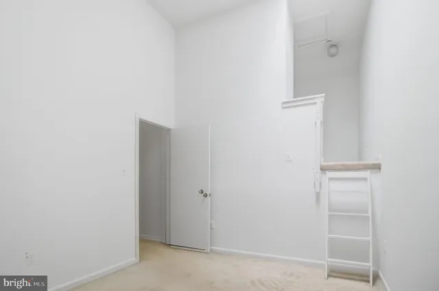 $3,000 | 10995 Thrush Ridge Road, Reston, VA 20191