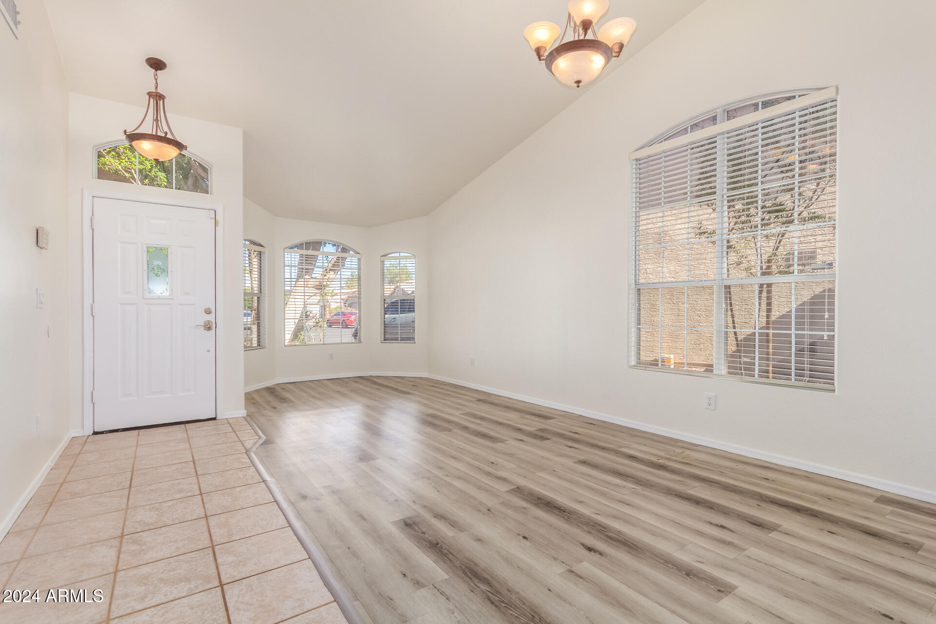 1477 East Silver Creek Road Gilbert, AZ 85296 - Photo 8 of 53 Gallery Image 8
