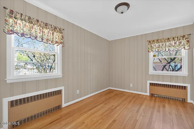 $640,000 | 10 Willo Lane, Colonie, NY 12211