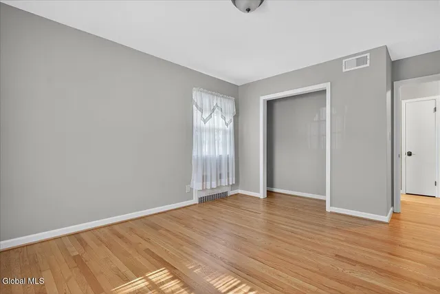 $640,000 | 10 Willo Lane, Colonie, NY 12211