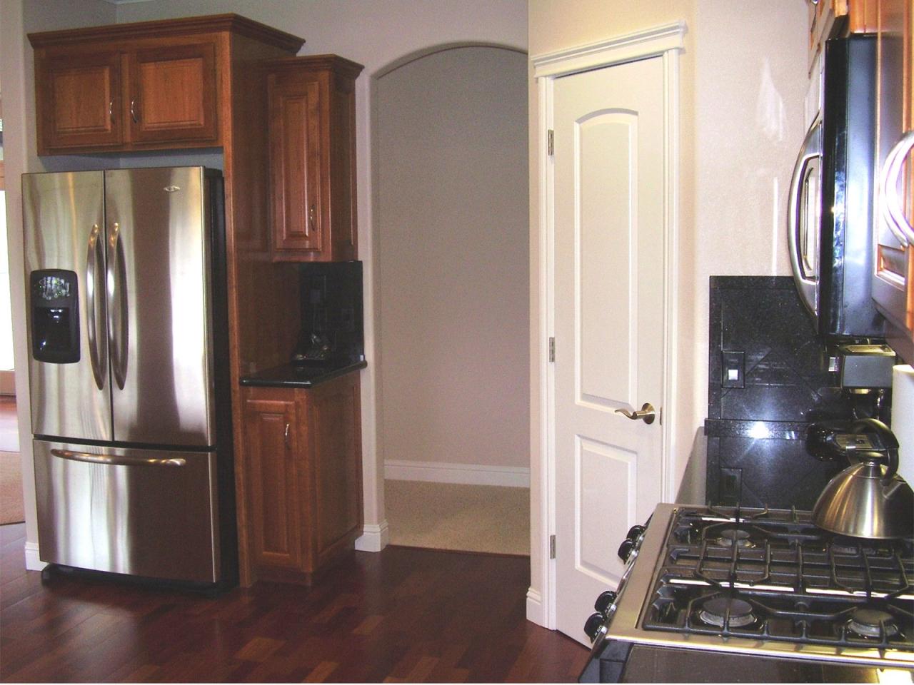 16400 Lower Springs Road Redding, CA 96001 - Photo 13 of 34 Pantry & stainless steel appliances
