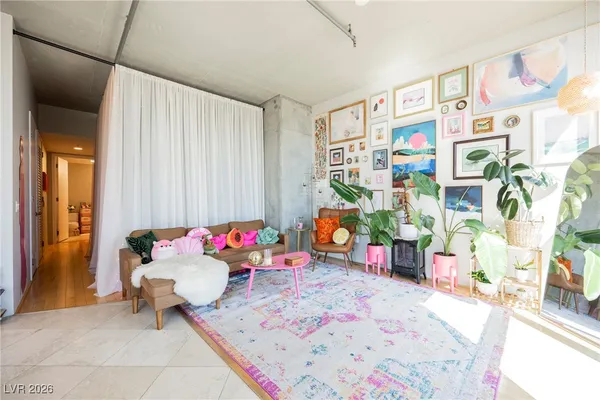 $1,950 | 353 East Bonneville Avenue, Unit 753, Las Vegas, NV 89101