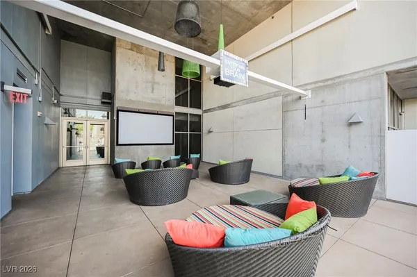 $1,950 | 353 East Bonneville Avenue, Unit 753, Las Vegas, NV 89101