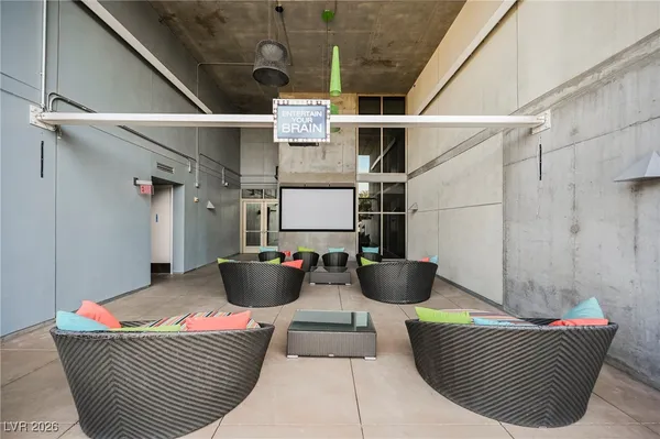 $1,950 | 353 East Bonneville Avenue, Unit 753, Las Vegas, NV 89101