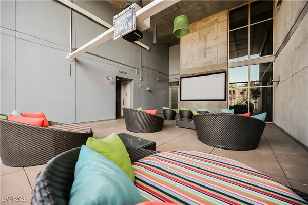 $1,950 | 353 East Bonneville Avenue, Unit 753, Las Vegas, NV 89101