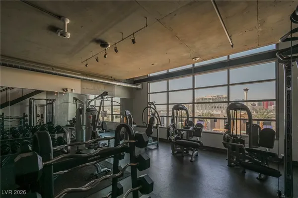 $1,950 | 353 East Bonneville Avenue, Unit 753, Las Vegas, NV 89101