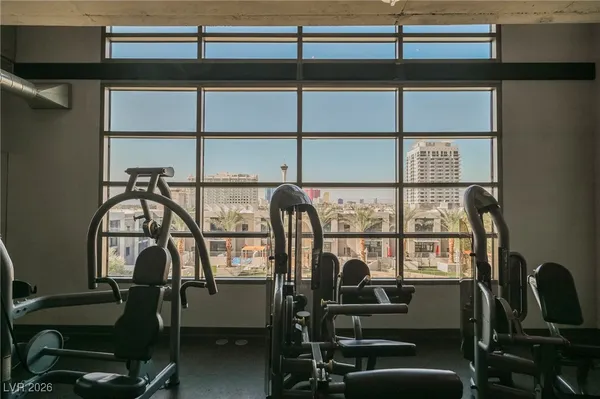 $1,950 | 353 East Bonneville Avenue, Unit 753, Las Vegas, NV 89101