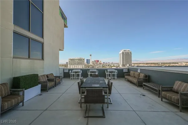 $1,950 | 353 East Bonneville Avenue, Unit 753, Las Vegas, NV 89101
