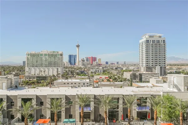 $1,950 | 353 East Bonneville Avenue, Unit 753, Las Vegas, NV 89101