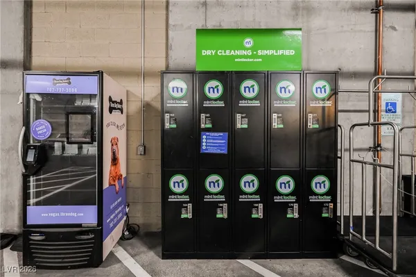 $1,950 | 353 East Bonneville Avenue, Unit 753, Las Vegas, NV 89101