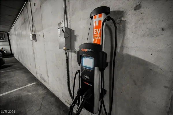 $1,950 | 353 East Bonneville Avenue, Unit 753, Las Vegas, NV 89101