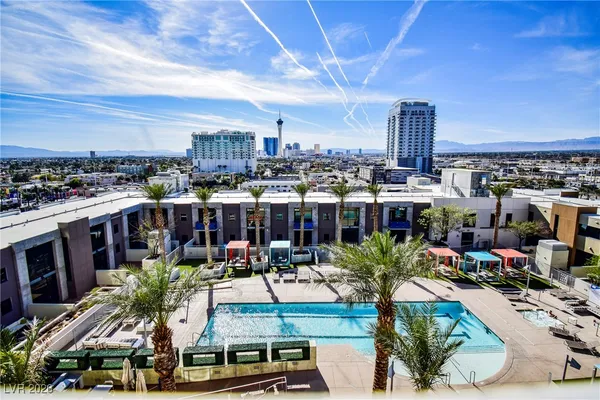 $1,950 | 353 East Bonneville Avenue, Unit 753, Las Vegas, NV 89101