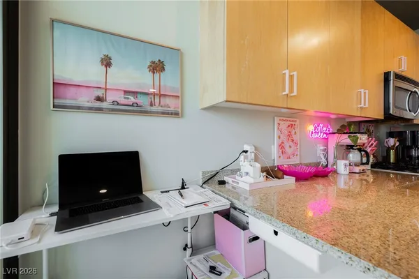 $1,950 | 353 East Bonneville Avenue, Unit 753, Las Vegas, NV 89101