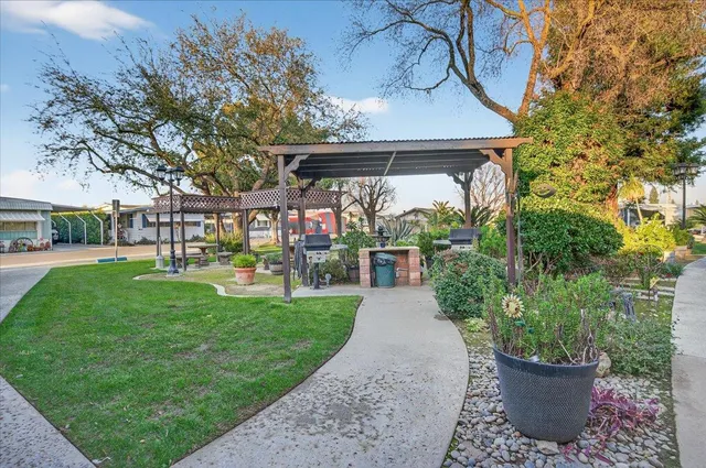 $89,500 | 1001 Sylmar Avenue, Unit 216, Clovis, CA 93612