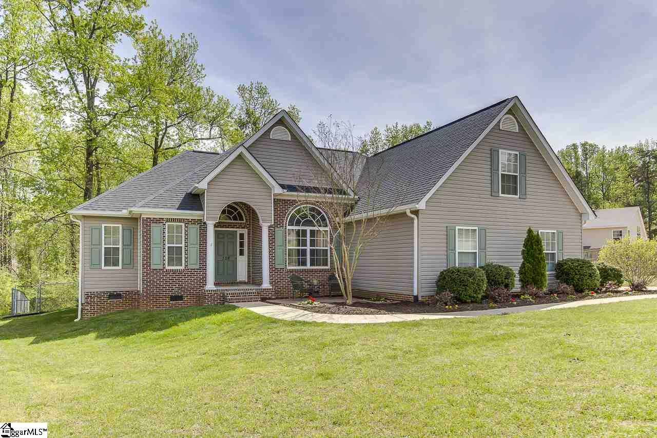 108 Keystone Court Travelers Rest, SC 29690 - Photo 2 of 36 Gallery Image 2