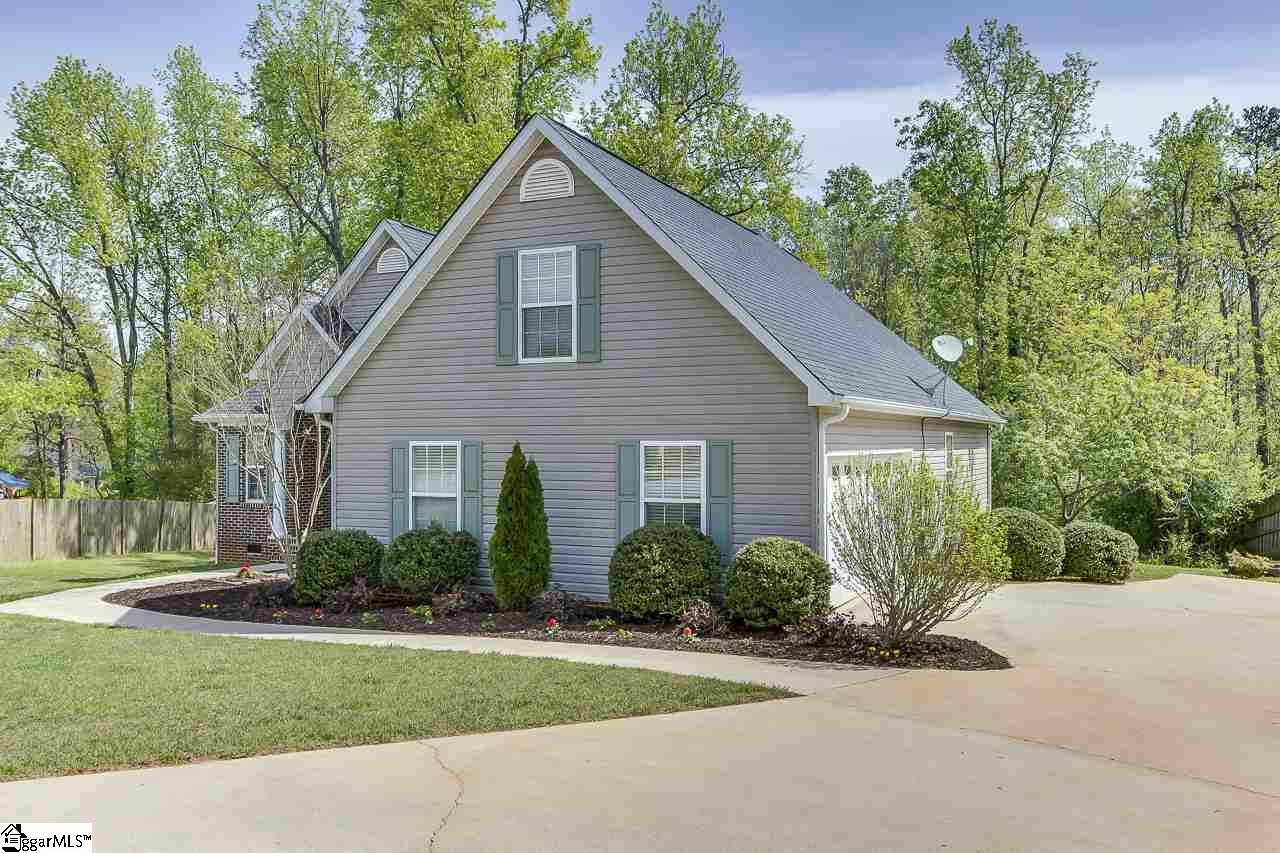 108 Keystone Court Travelers Rest, SC 29690 - Photo 3 of 36 Gallery Image 3