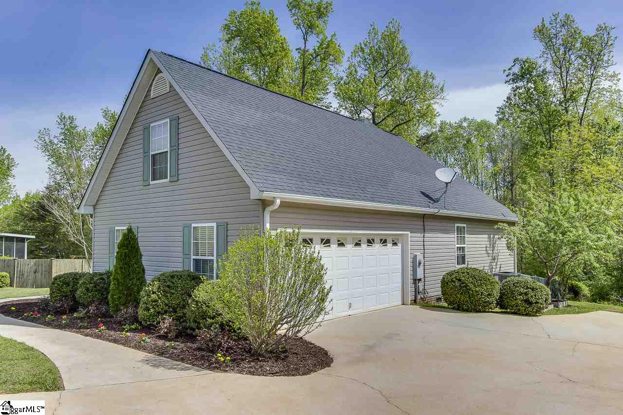 108 Keystone Court Travelers Rest, SC 29690 - Photo 4 of 36 Gallery Image 4