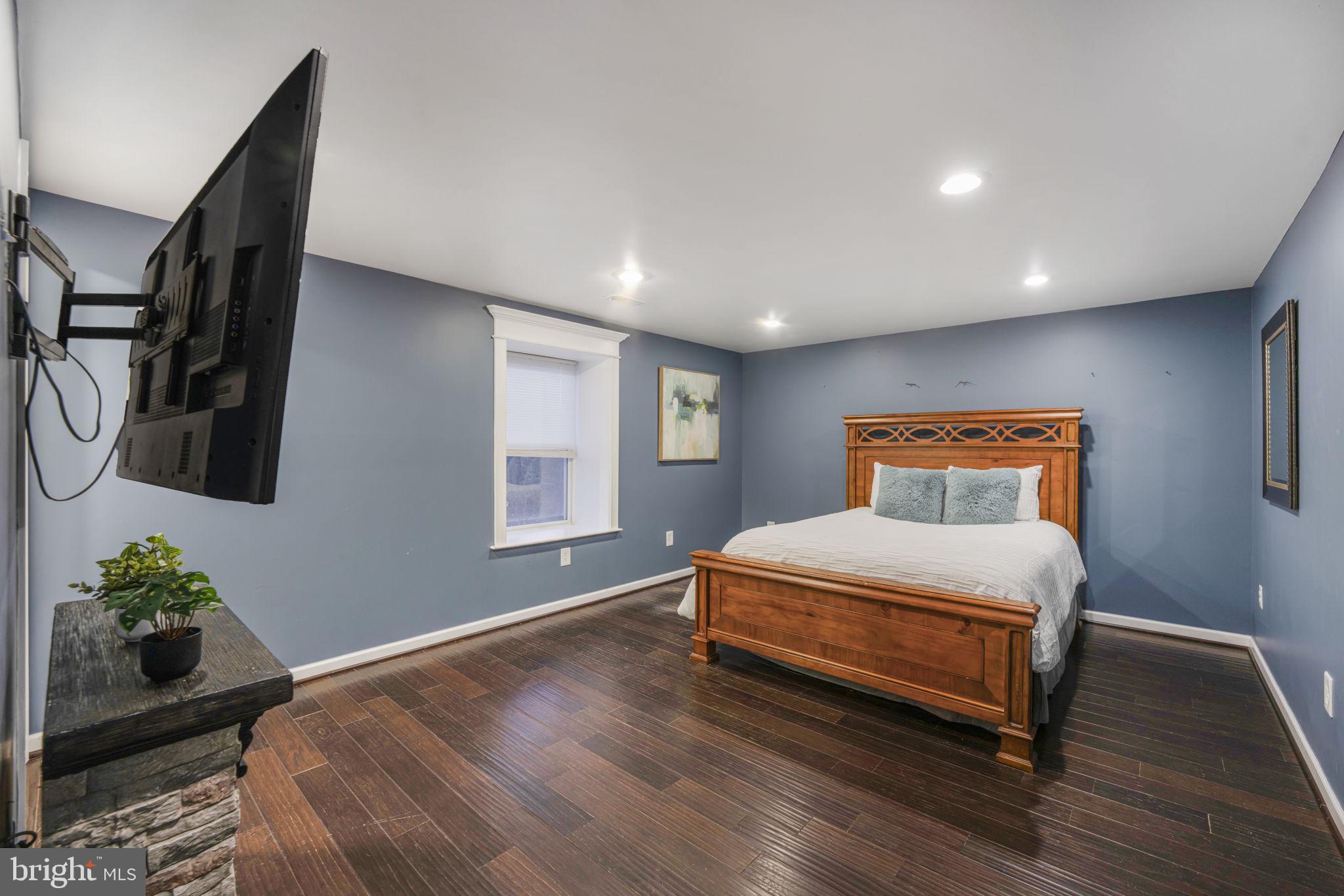 4210 Harvey Road Huntingtown, MD 20639 - Photo 60 of 89 Bedroom #4 Lower level huge bedroom