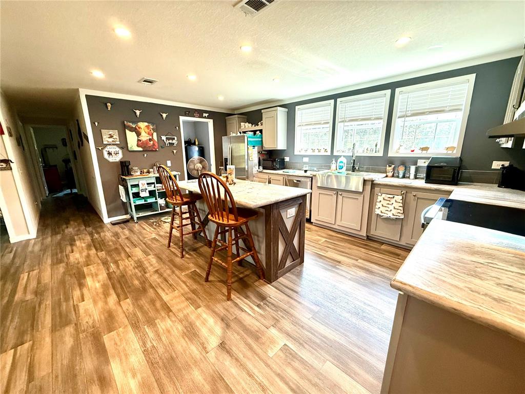7589 C R 763 Webster, FL 33597 - Photo 9 of 62 Gallery Image 9