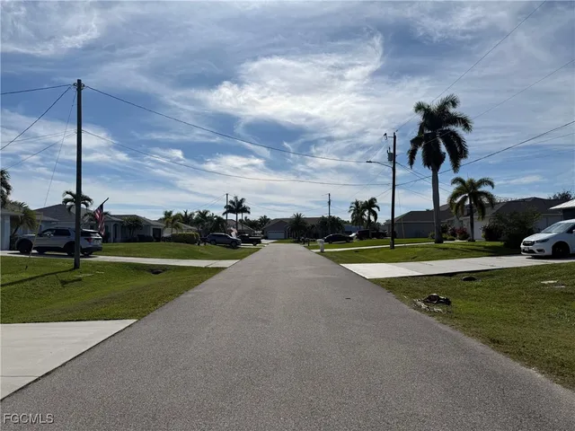 $199,900 | 3034 Southwest 24th Avenue, Cape Coral, FL 33914