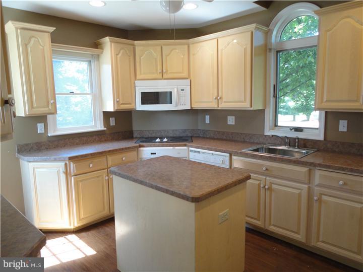 2560 Forge Road Oxford, PA 19363 - Photo 4 of 13 Gallery Image 4