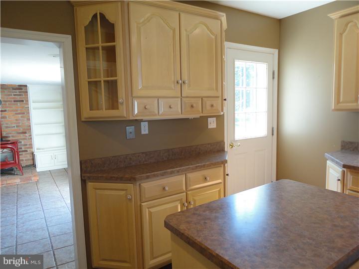 2560 Forge Road Oxford, PA 19363 - Photo 5 of 13 Gallery Image 5