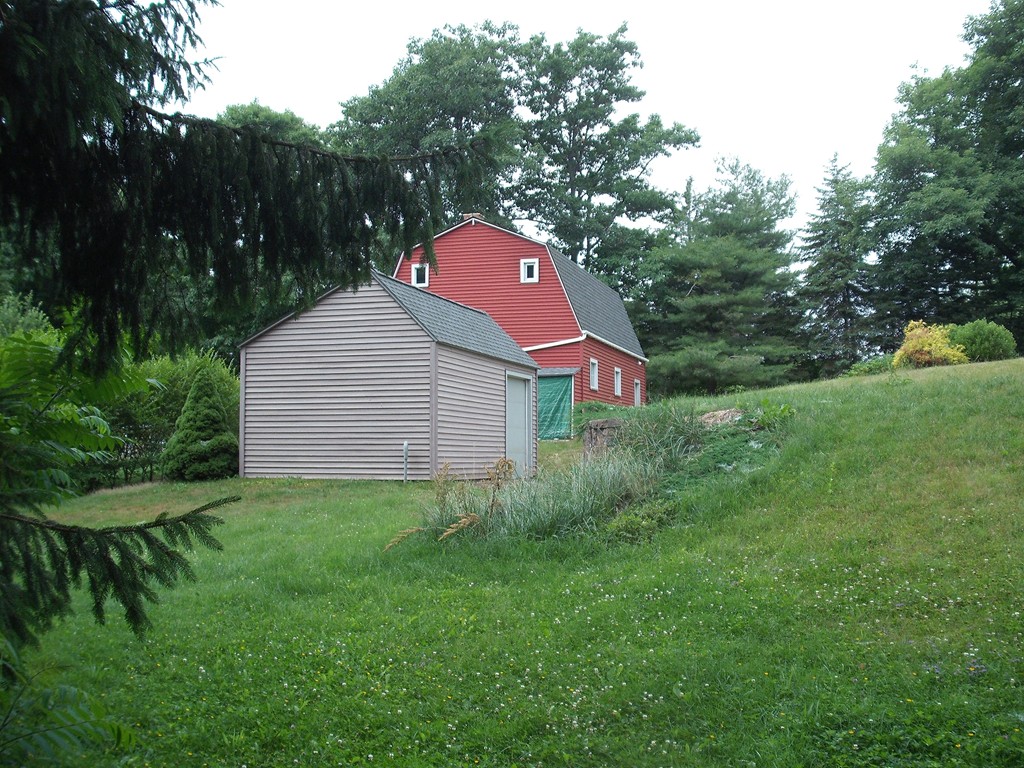 171 Maple Avenue Rutland, MA 01543 - Photo 24 of 25 a view of a back yard