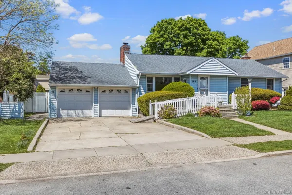 $5,900 | 168 Lenox Avenue, Uniondale, NY 11553