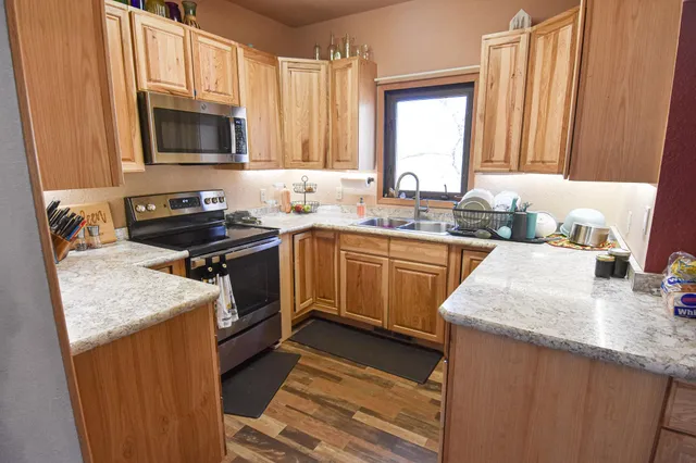 $227,500 | 11287 135th Avenue Northeast, Thief River Falls, MN 56701