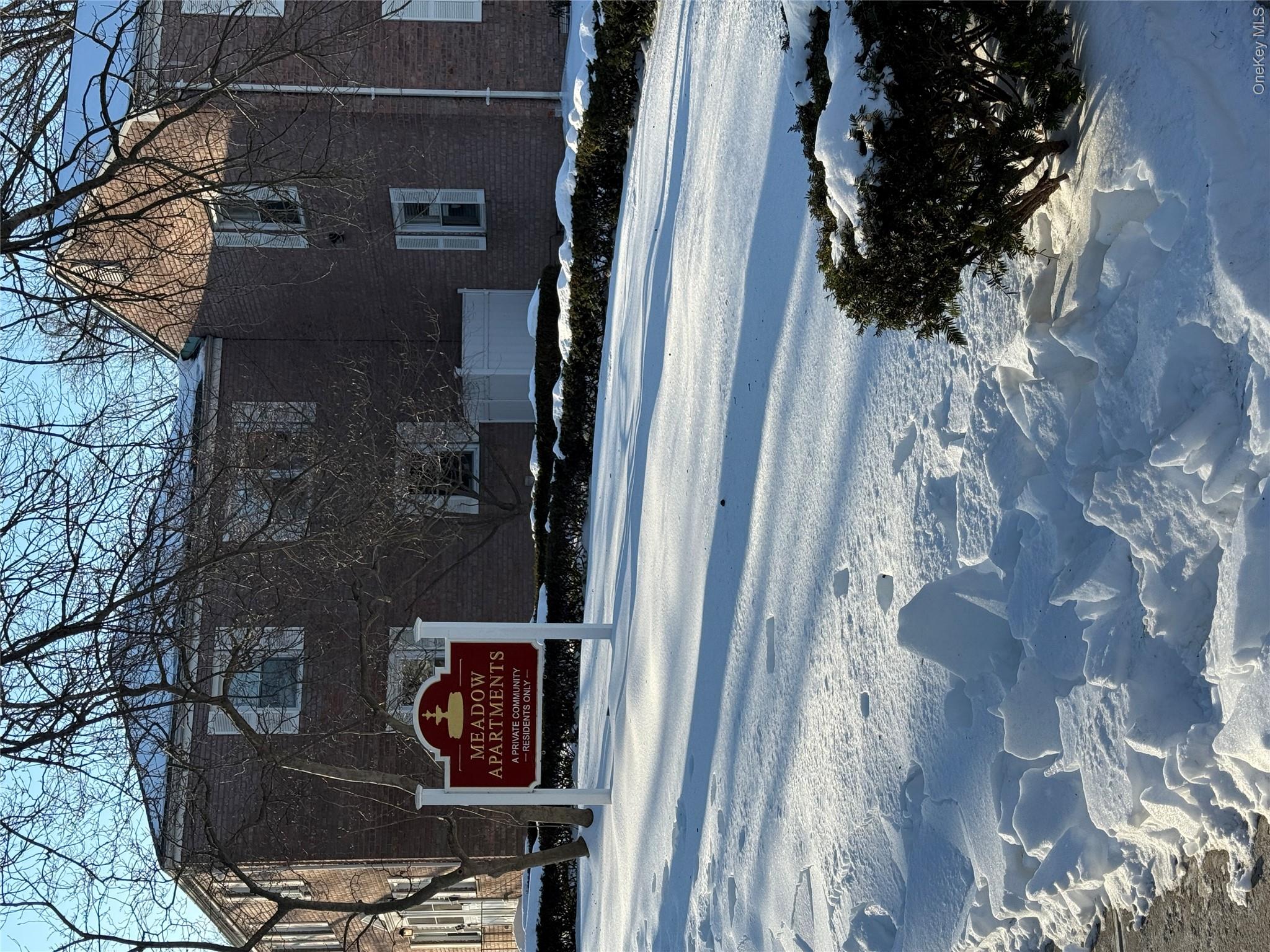 a view of a parking space
