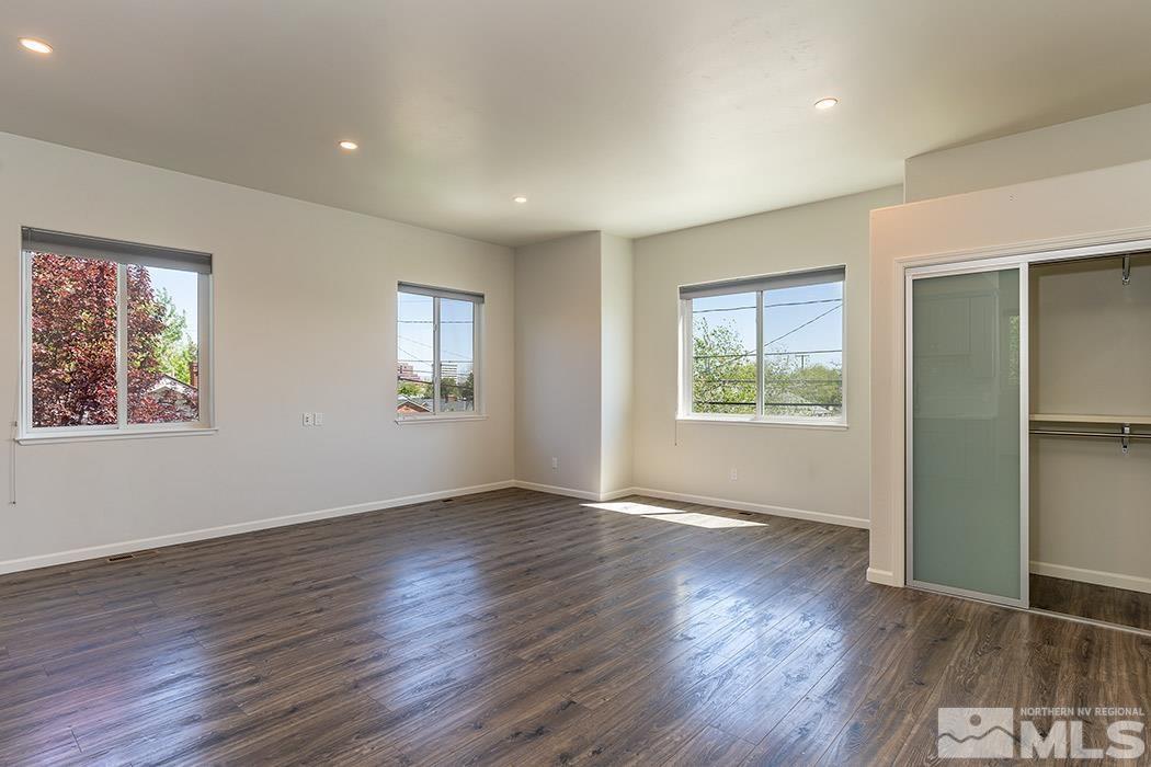 644 La Rue Avenue Reno, NV 89509 - Photo 5 of 21 Photo 5