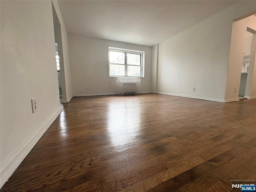 2205 North Central Road, Unit 4D Fort Lee, NJ 07024 - Photo 19 of 39