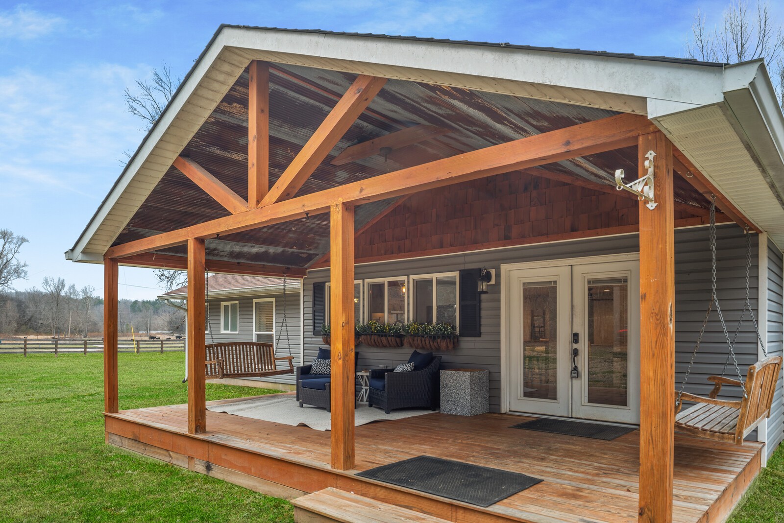 507 Duncan Road Centerville, TN 37033 - Photo 2 of 32