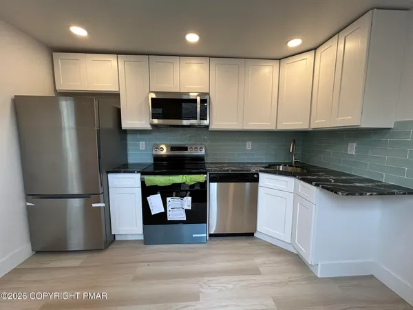 $2,000 | 175 Prospect Street, Unit 1751, East Stroudsburg, PA 18301